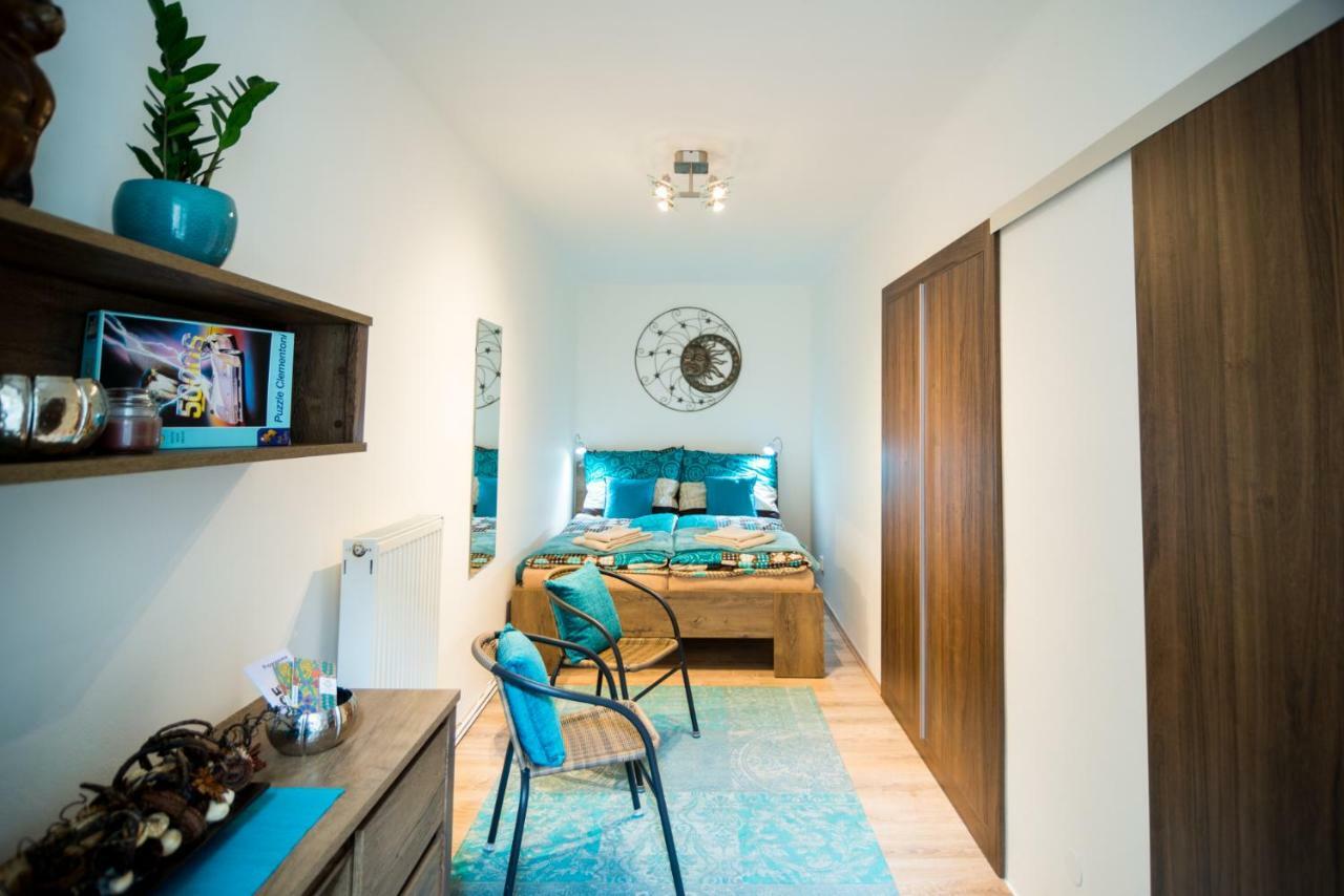 Nice Home To Stay At Prague Close To Castle With Terrace And Garden Ngoại thất bức ảnh