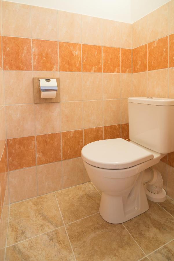 Nice Home To Stay At Prague Close To Castle With Terrace And Garden Ngoại thất bức ảnh